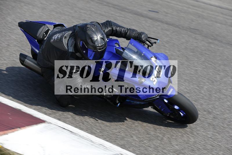 Archiv-2025/49 26.08.2025 Cornu Master School ADR/rot-rouge/349